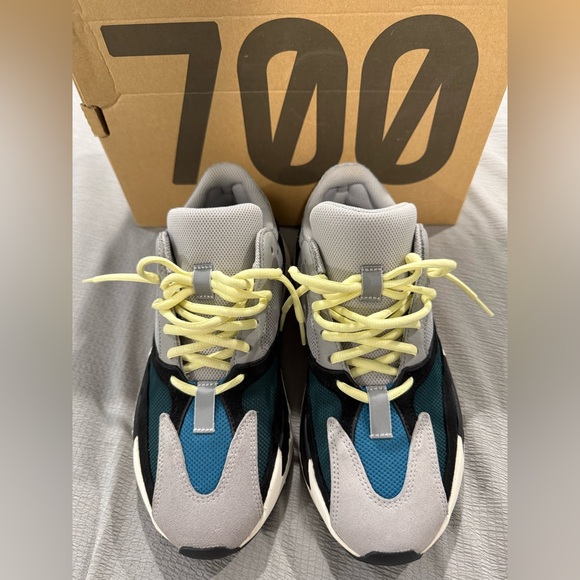 Adidas Yeezy Boost 700 ‘Wave Runner’ 2023. Men’s Size 8. 100% Authentic - Picture 6 of 15